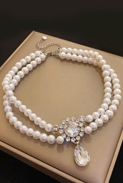Baroque Revival: Ailsas double pearl necklace imitates the grandeur of Versailles Palace, perfectly matched with various wig styles, rich and elegant.